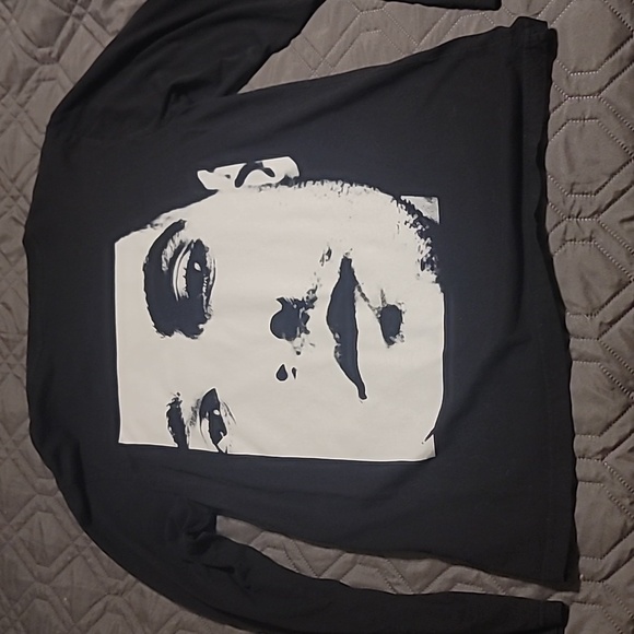 DERMOT KENNEDY LONG SLEEVE BLACK TSHIRT SIZE S - Picture 6 of 6